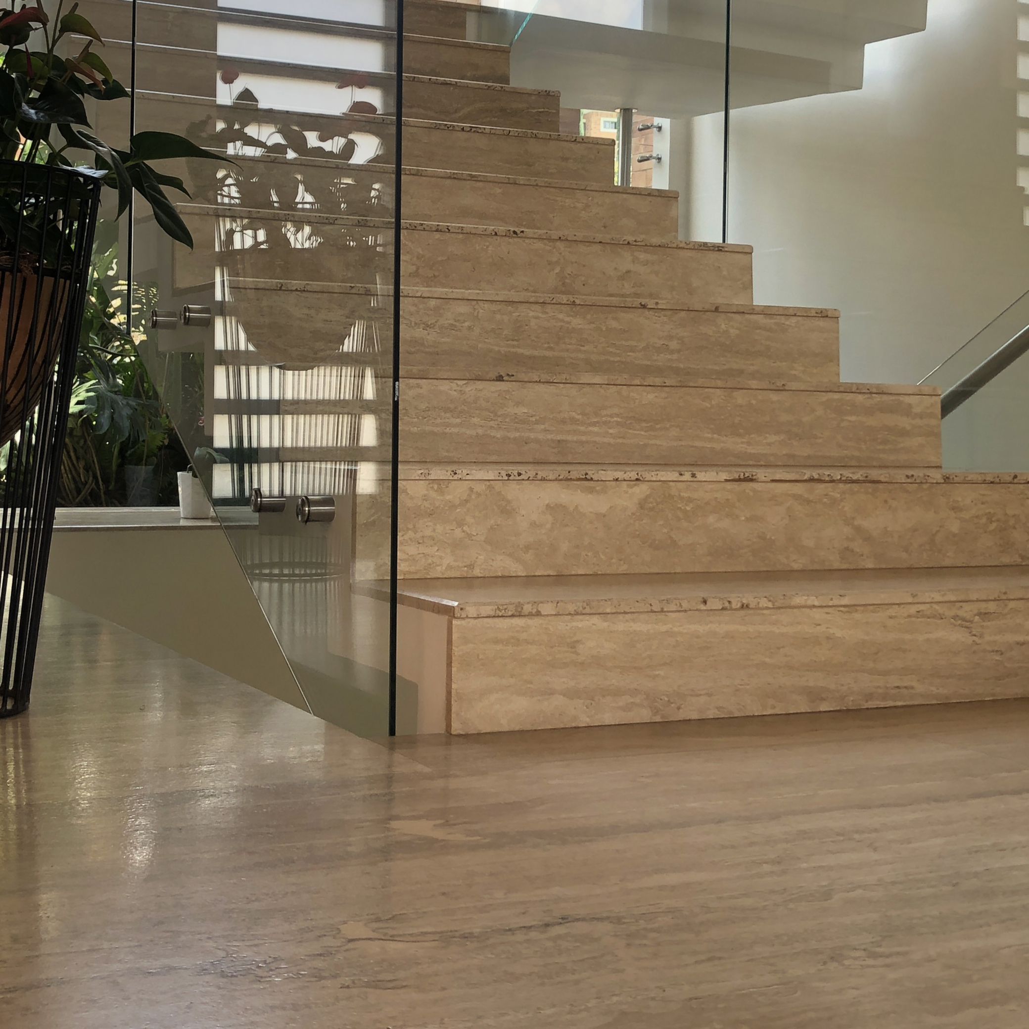 FORMATO-IMAGEN-APLICACION-MARMOL-TRAVERTINO-ROMANO-ESCALERAS FORMATO-IMAGEN-APLICACION-MARMOL-TRAVERTINO-ROMANO-ESCALERAS