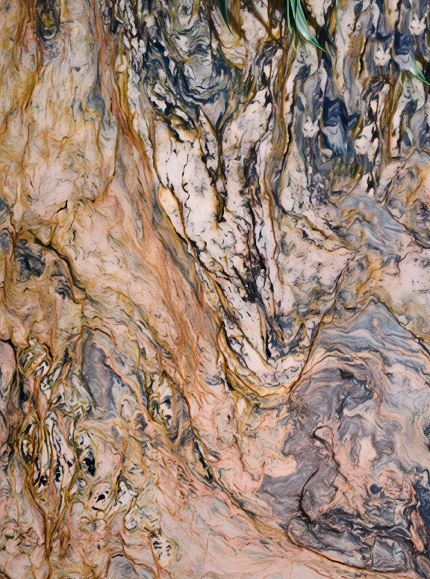 granito-FUSION-RED-artemarmol-colombia
