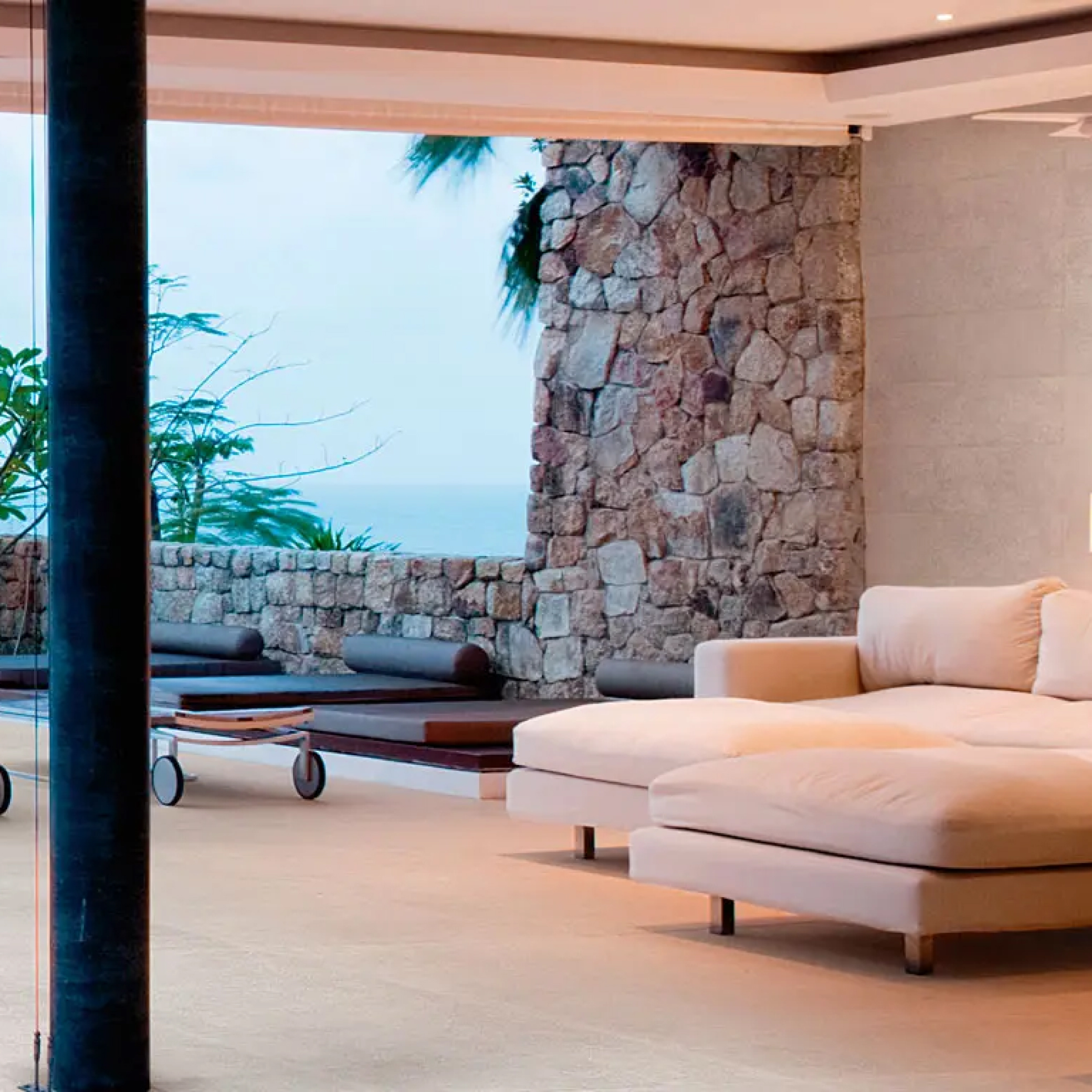 Anti-Slip-Stonhenge-Blanco-aplicacion Anti-Slip-Stonhenge-Blanco-aplicacion