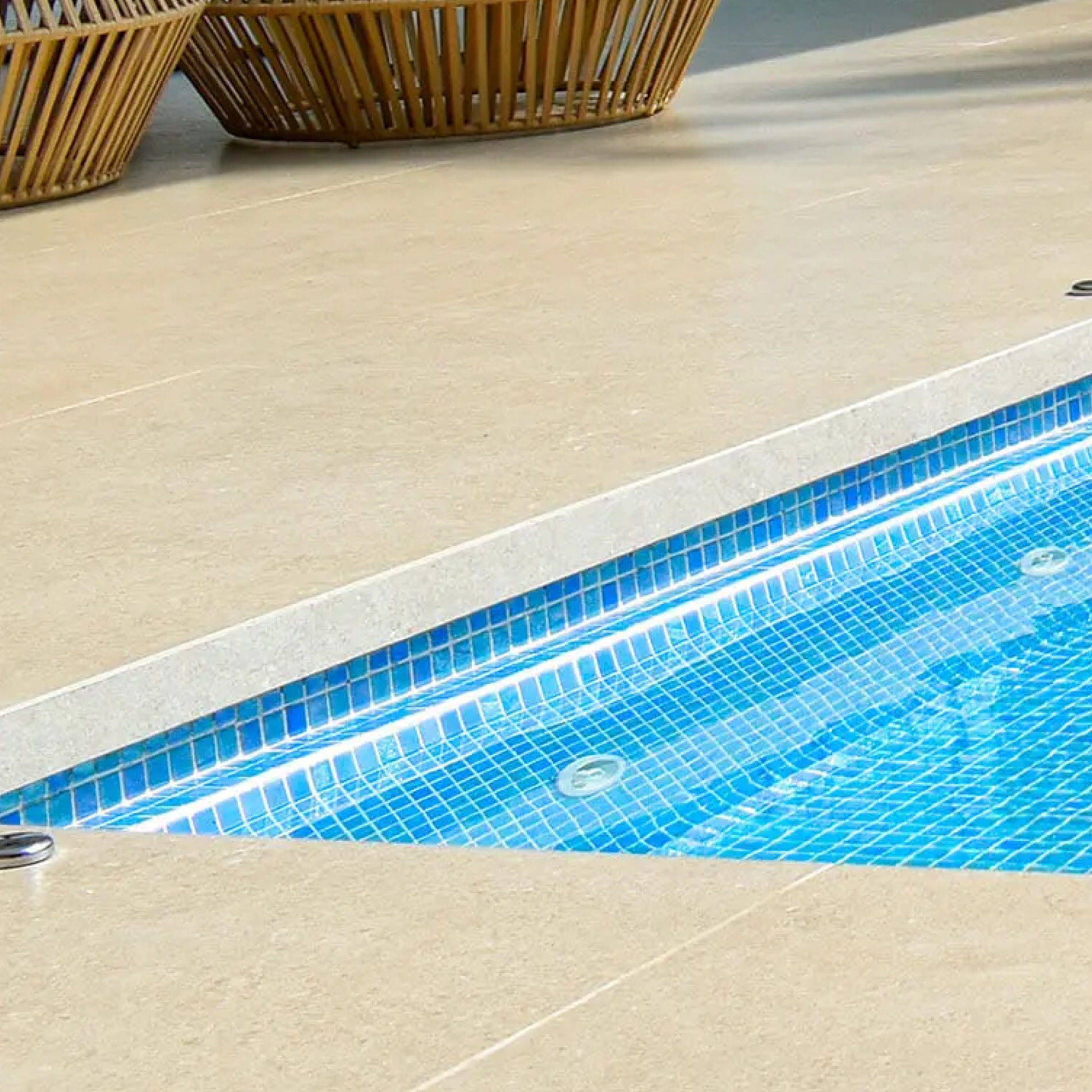 CALCITA-ARENA-PISO linea porcelanatos europeos para pisos y paredes