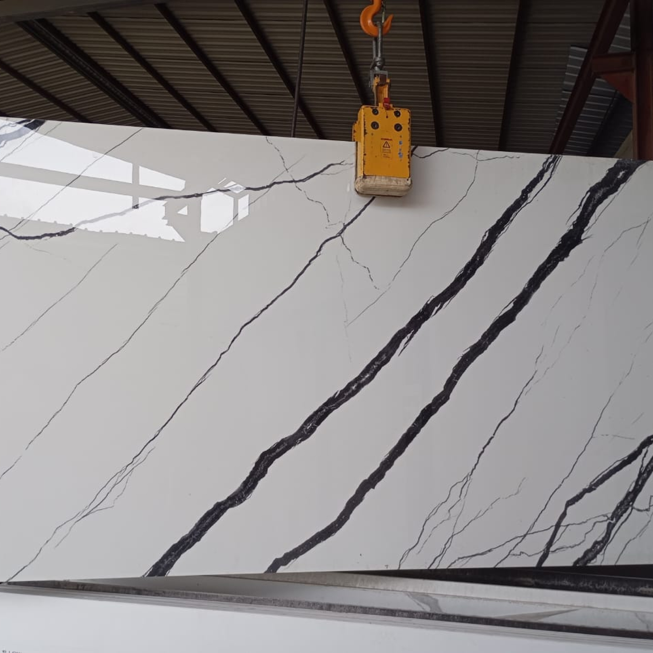 FORMATO-PLACAS-PIEDRA-SINTERIZADA-VENATINO-MARQUINA FORMATO-PLACAS-PIEDRA-SINTERIZADA-VENATINO-MARQUINA